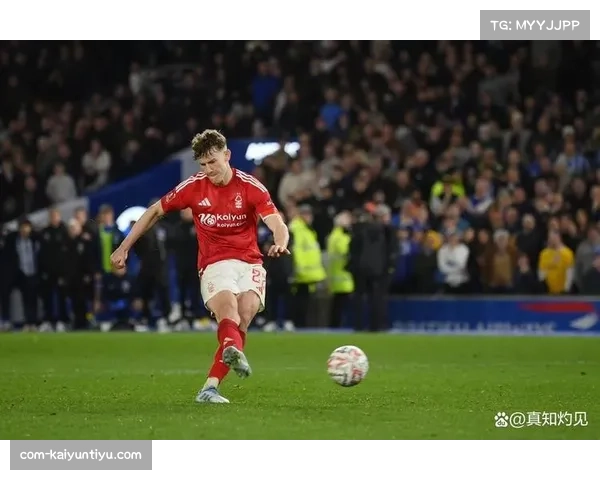 富勒姆5比4险胜诺丁汉森林 进球大战诠释联赛激情 富勒姆5比4险胜诺丁汉森林 进球大战诠释联赛激情